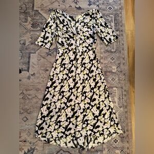 Diane Von Furstenberg silk lily floral print dress size 8